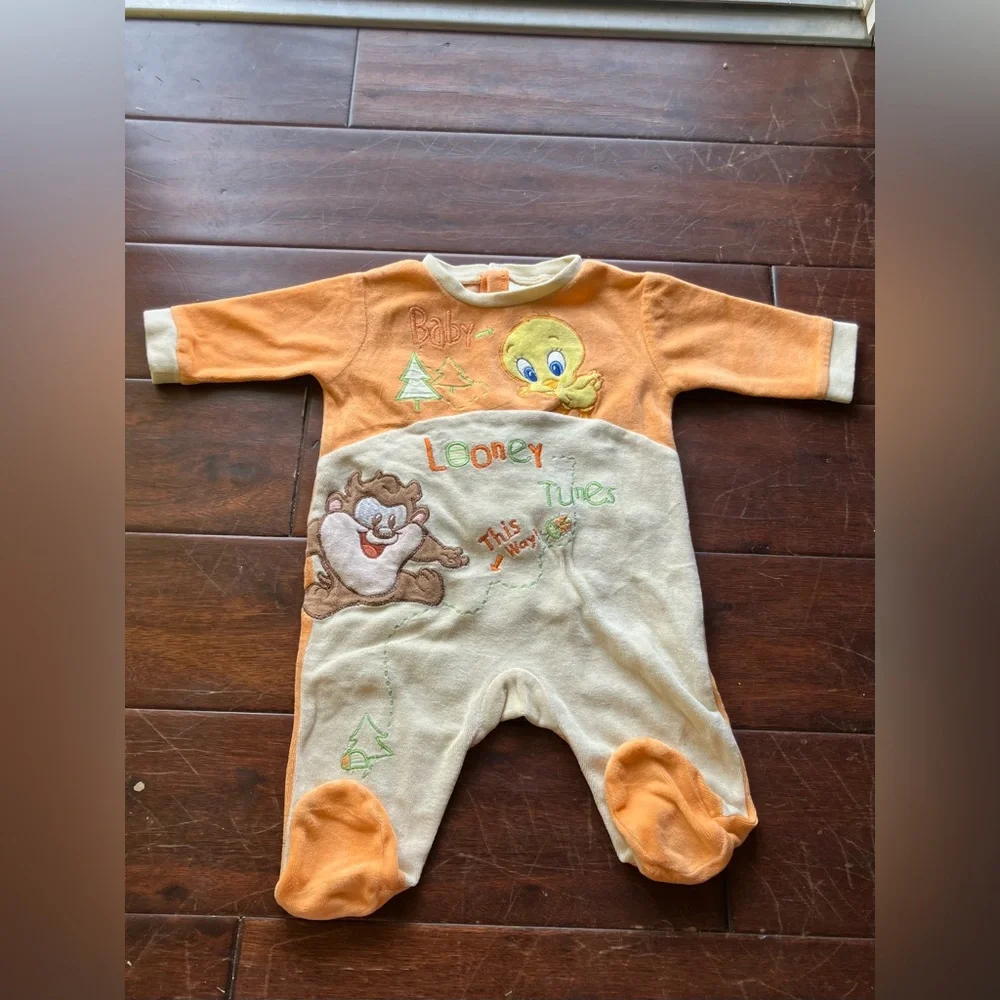 Vintage Looney Tunes Baby Taz Baby Tweety Velour Explorer Baby Onesie